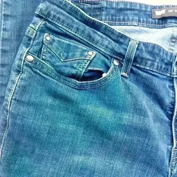 Levi's 580 Straight Leg Jeans - Picture 5 of 9